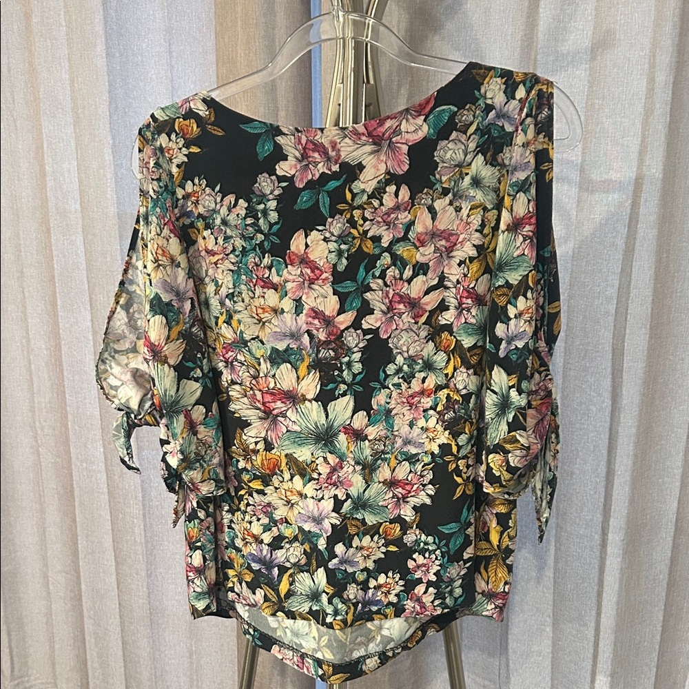 H&M Black‎ Floral Blouse